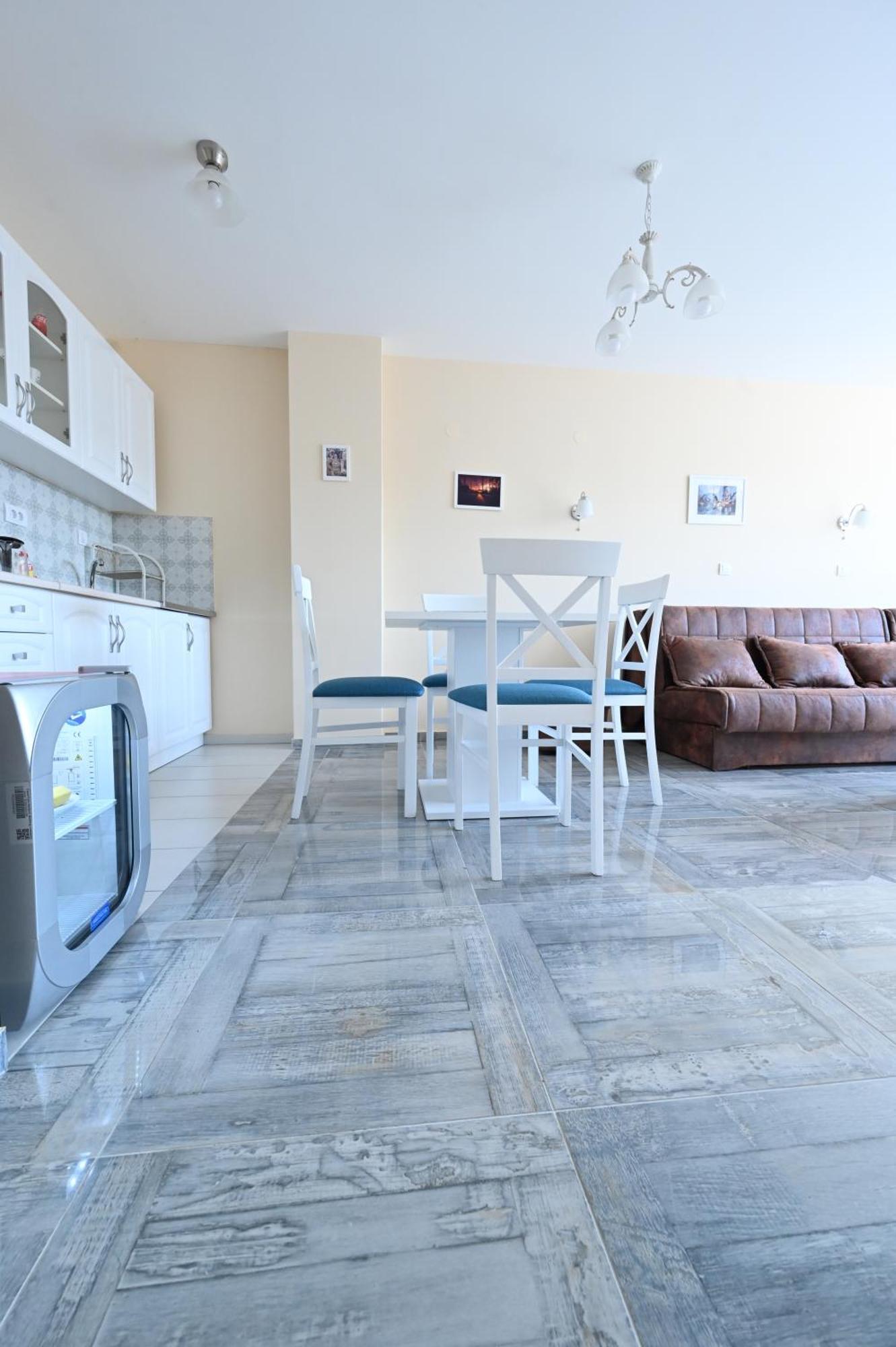 Smestaj Tea Sa Dva Bazena Vrnjačka Banja エクステリア 写真