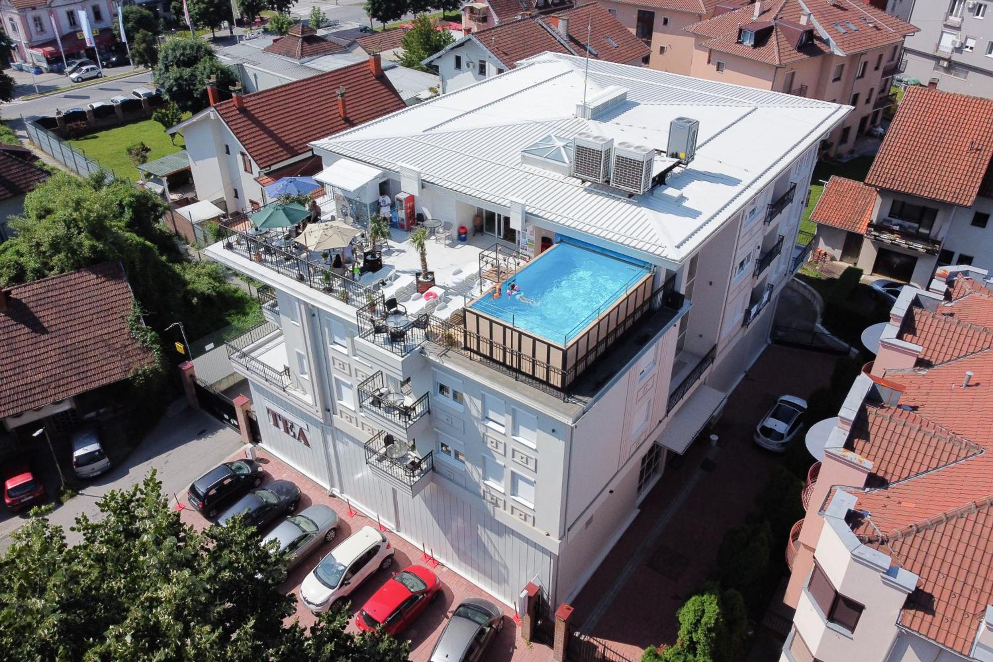 Smestaj Tea Sa Dva Bazena Vrnjačka Banja エクステリア 写真